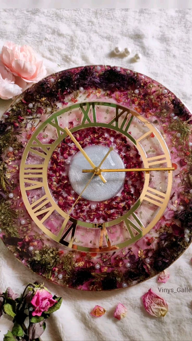 Varmala Flower Preservation Clock